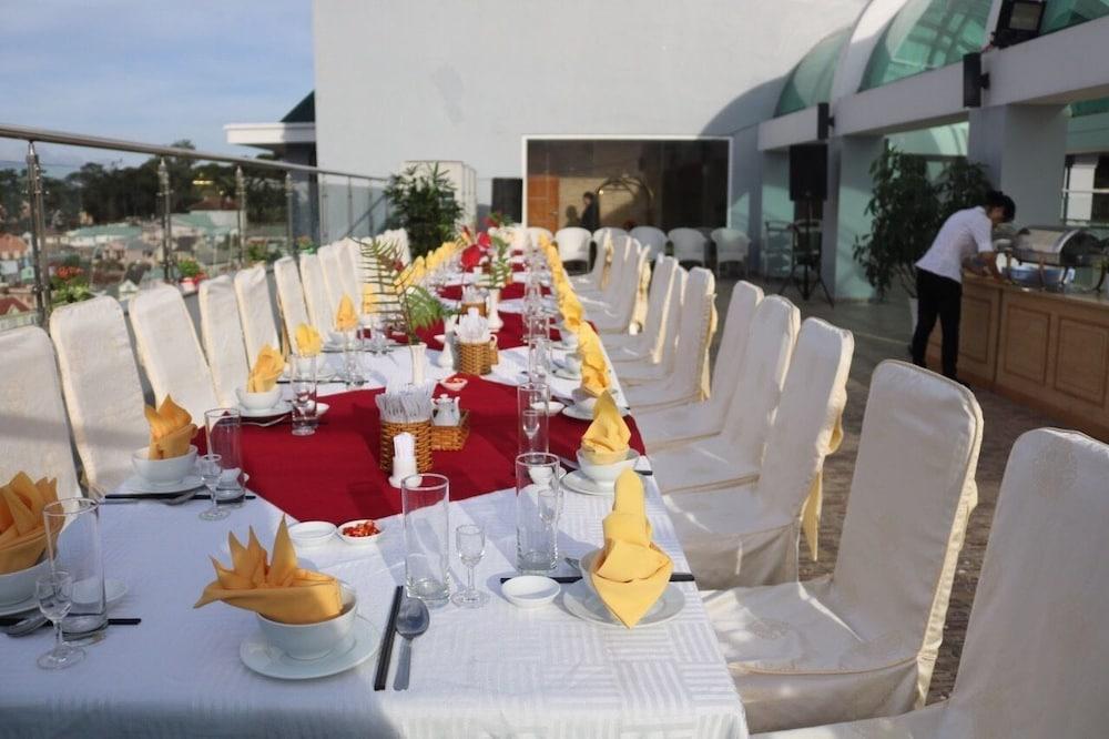 Dragon King Hotel Dalat Bagian luar foto